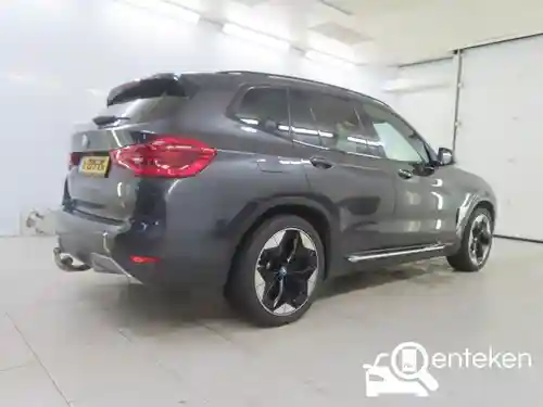 BMW iX3 2021