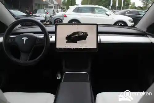 Tesla Model Y Maximum Range 2021