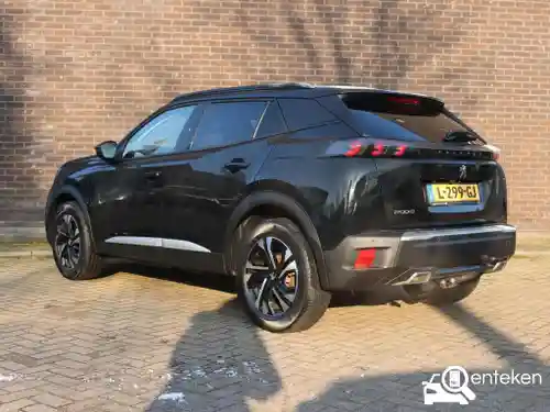 Peugeot 2008 1.2 PureTech 130 2021