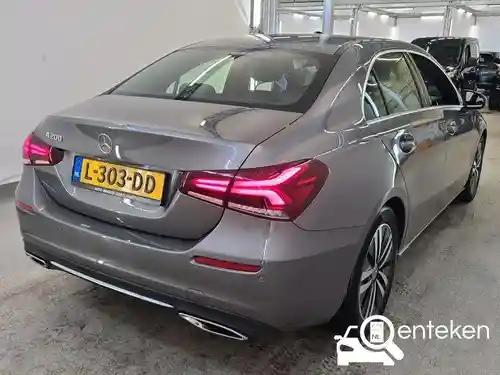 Mercedes-Benz A 200  2021