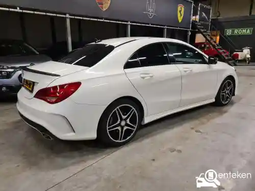 Mercedes-Benz CLA Coupé 180 2014