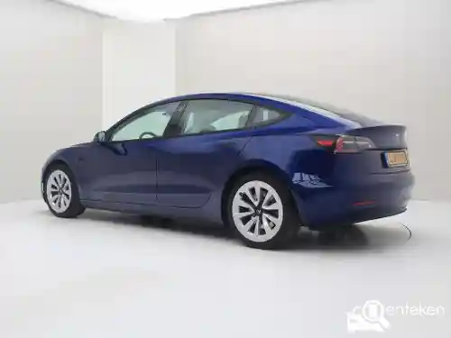 Tesla Model 3 Standard Range Plus 2021