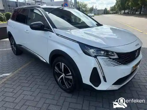 Peugeot 5008 1.2 PureTech 130 2021