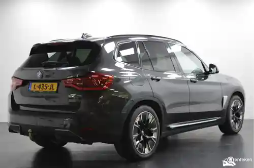 BMW iX3 2021