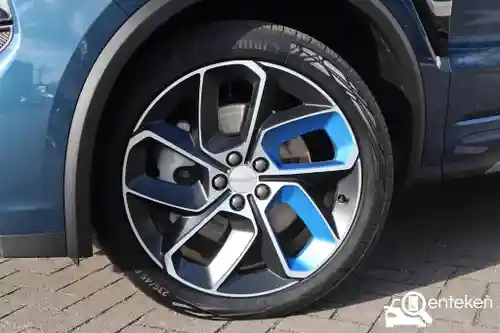 Lynk & Co 01 1.5TD PHEV 2021