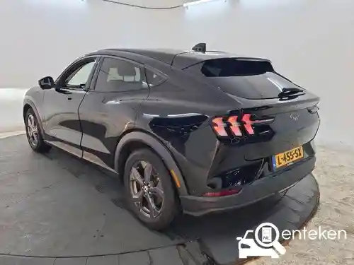 Ford Mustang Mach-E Standard Range 2021