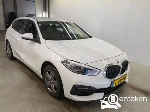 BMW 118i 2021