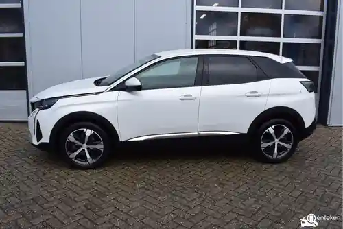 Peugeot 3008 1.2 PureTech 130 2021