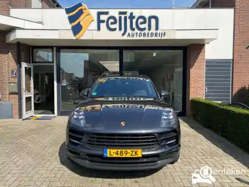 Porsche Macan 2021