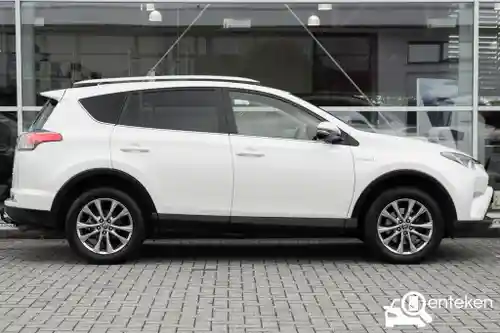 Toyota RAV4 2.5 Hybrid 2016