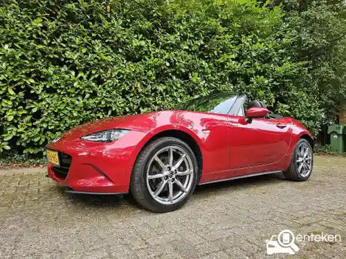 Mazda MX-5 SKYACTIV-G 160 i-ELOOP 2016