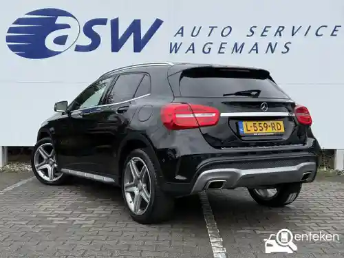 Mercedes-Benz GLA 200 2015