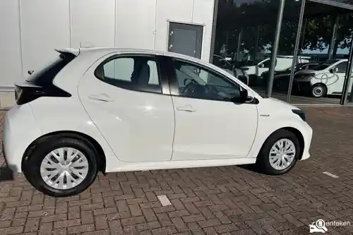 Toyota Yaris 1.5 Hybrid 116 2021