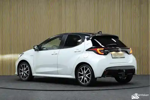 Toyota Yaris 1.5 Hybrid 116 2021