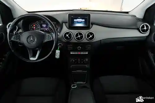 Mercedes-Benz B 180 2015