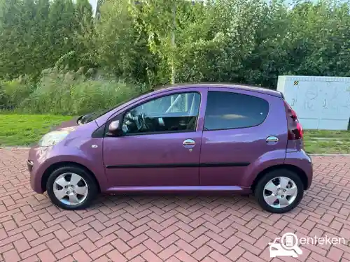 Peugeot 107 1.0 70 2012
