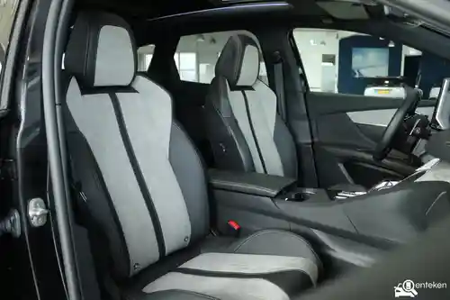 Peugeot 3008 1.6 Plug-In Hybrid 225 2021