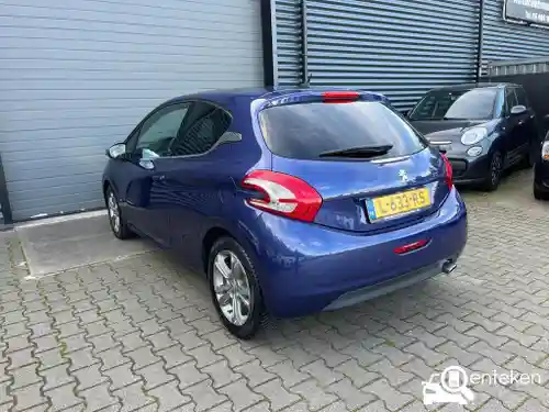 Peugeot 208 1.2 PureTech 82 2014