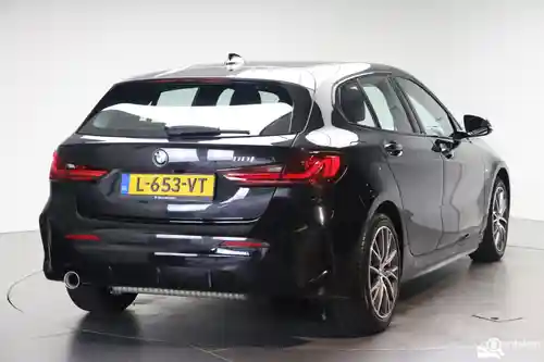 BMW 118i 2021