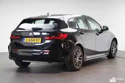 BMW 118i 2021