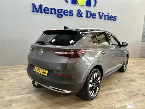 Opel Grandland X 1.2 DI Turbo 2020