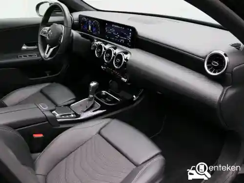 Mercedes-Benz A 180 2021