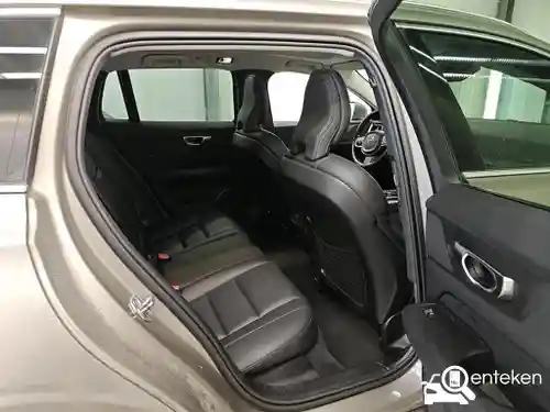 Volvo V60 B3 2021
