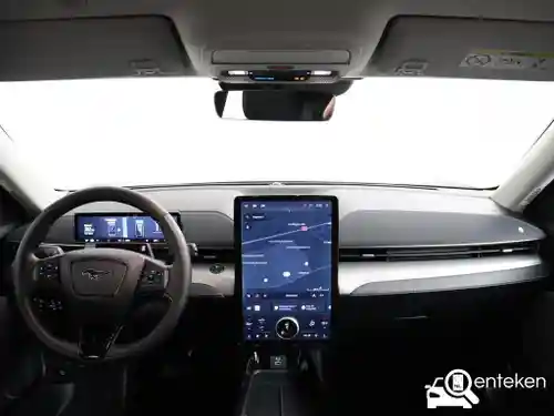Ford Mustang Mach-E Standard Range 2021