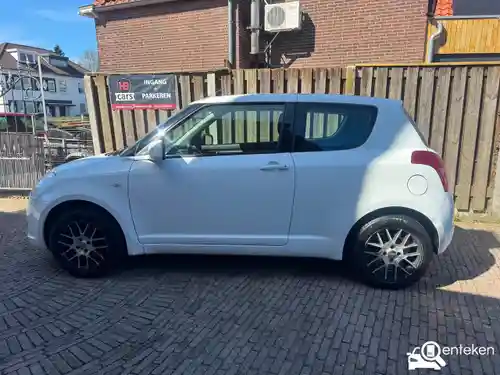 Suzuki Swift 1300 2009