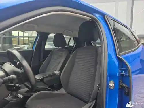 Peugeot 2008 1.2 PureTech 130 2021