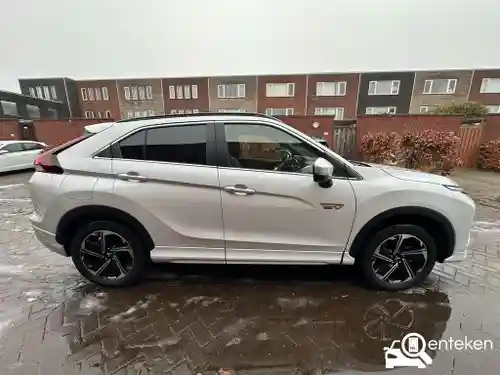 Mitsubishi Eclipse Cross 2.4 Plug-In Hybrid 2021