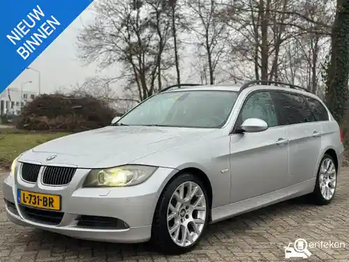 BMW 325xi Touring 2006