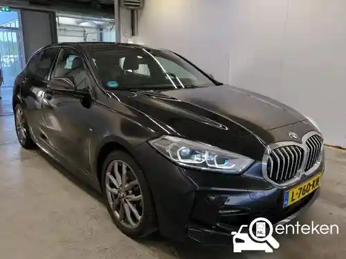 BMW 118i 2021