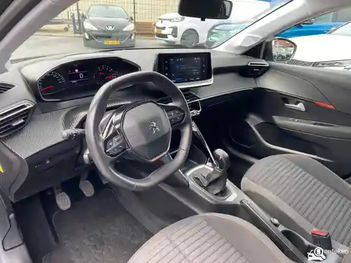 Peugeot 208 1.2 PureTech 75 2021