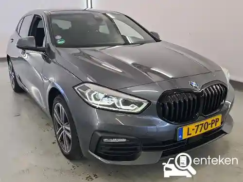 BMW 118i 2021