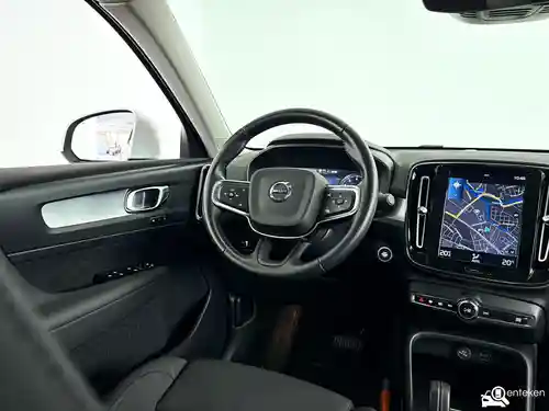 Volvo XC40 T3 2021