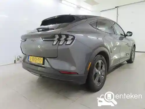 Ford Mustang Mach-E Extended Range 2021