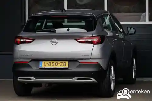 Opel Grandland X 1.2 DI Turbo 2021