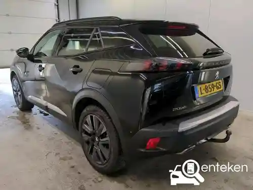 Peugeot 2008 1.2 PureTech 130 2021