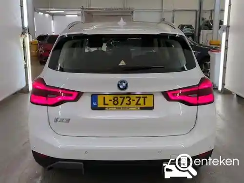BMW iX3 2021