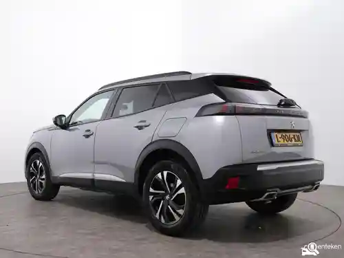 Peugeot 2008 1.2 PureTech 130 2021