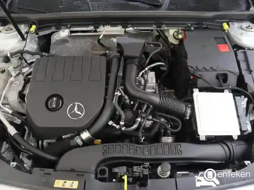 Mercedes-Benz A 180 2021