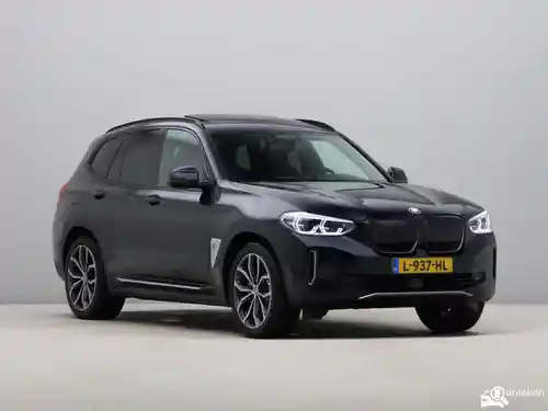 BMW iX3 2021