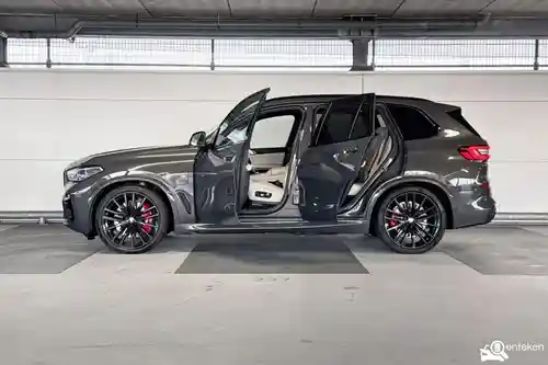 BMW X5 xDrive45e 2021