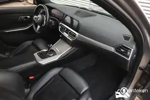 BMW 318i Touring 2021