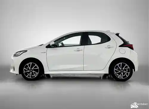Toyota Yaris 1.5 Hybrid 116 2021
