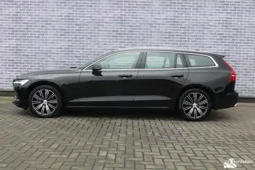 Volvo V60 B3 2021