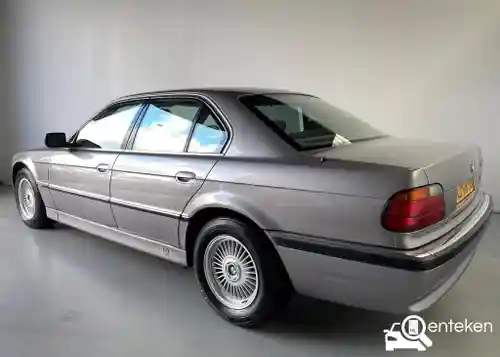 BMW 750i 1995