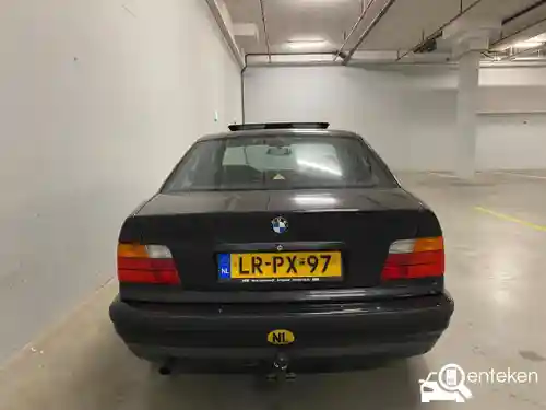 BMW 318i Touring 1995