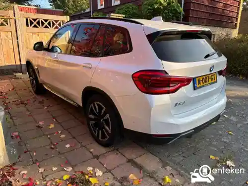 BMW iX3 2021